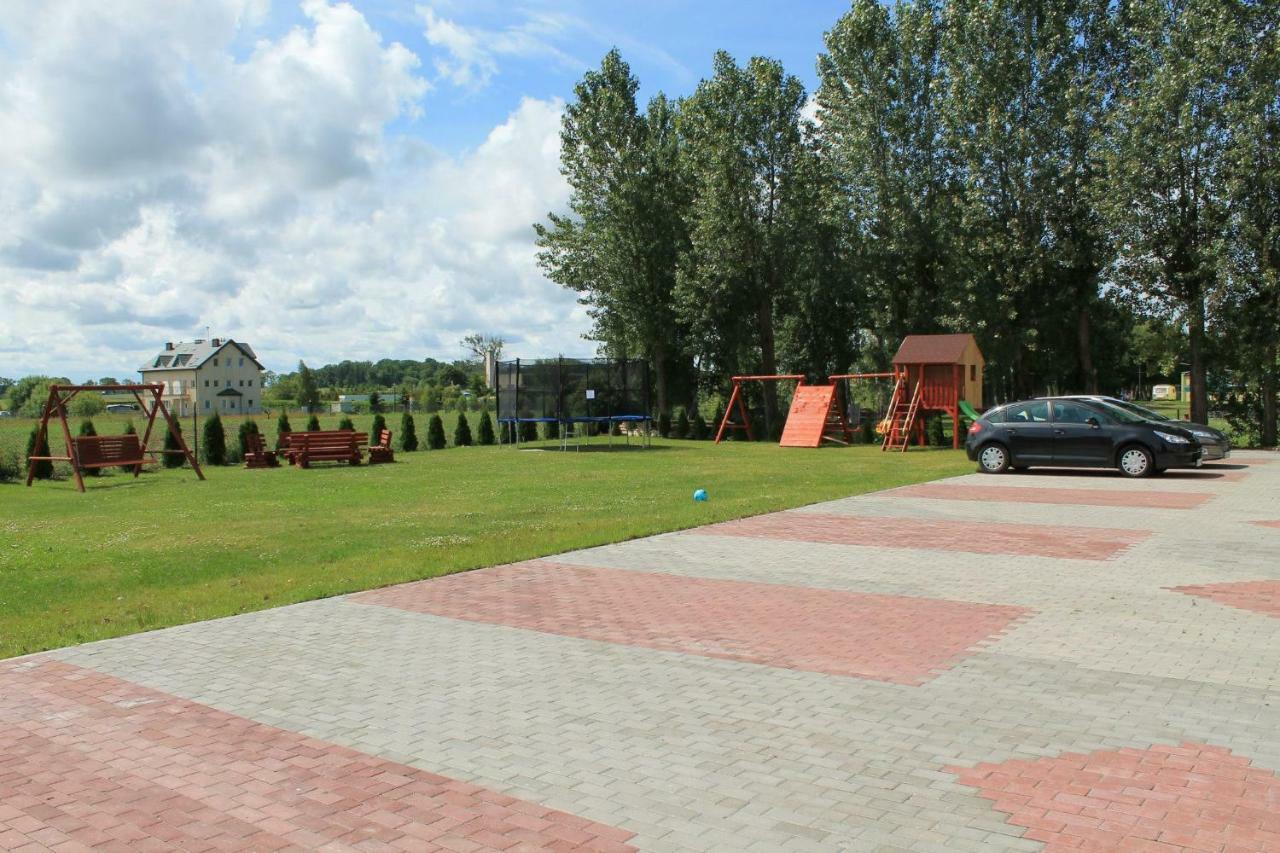 Pensjonat Nad Stawem Sarbinowo Esterno foto